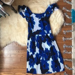 Banana Republic Blue Floral Criss Cross Dress